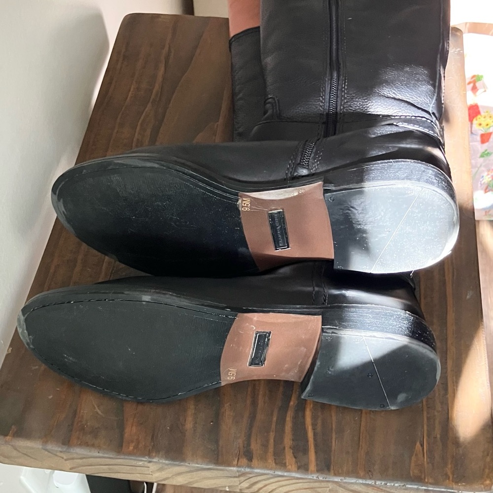 Gianni Bini Faux Leather Tall Riding Boots Size 9.5 Block Heel Black and Brown - Picture 3 of 5